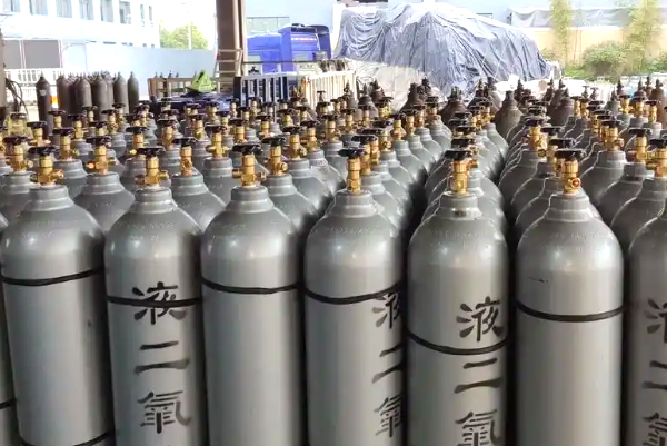 氧气、氩气、氮气等工业气体在制造业中扮演什么角色？